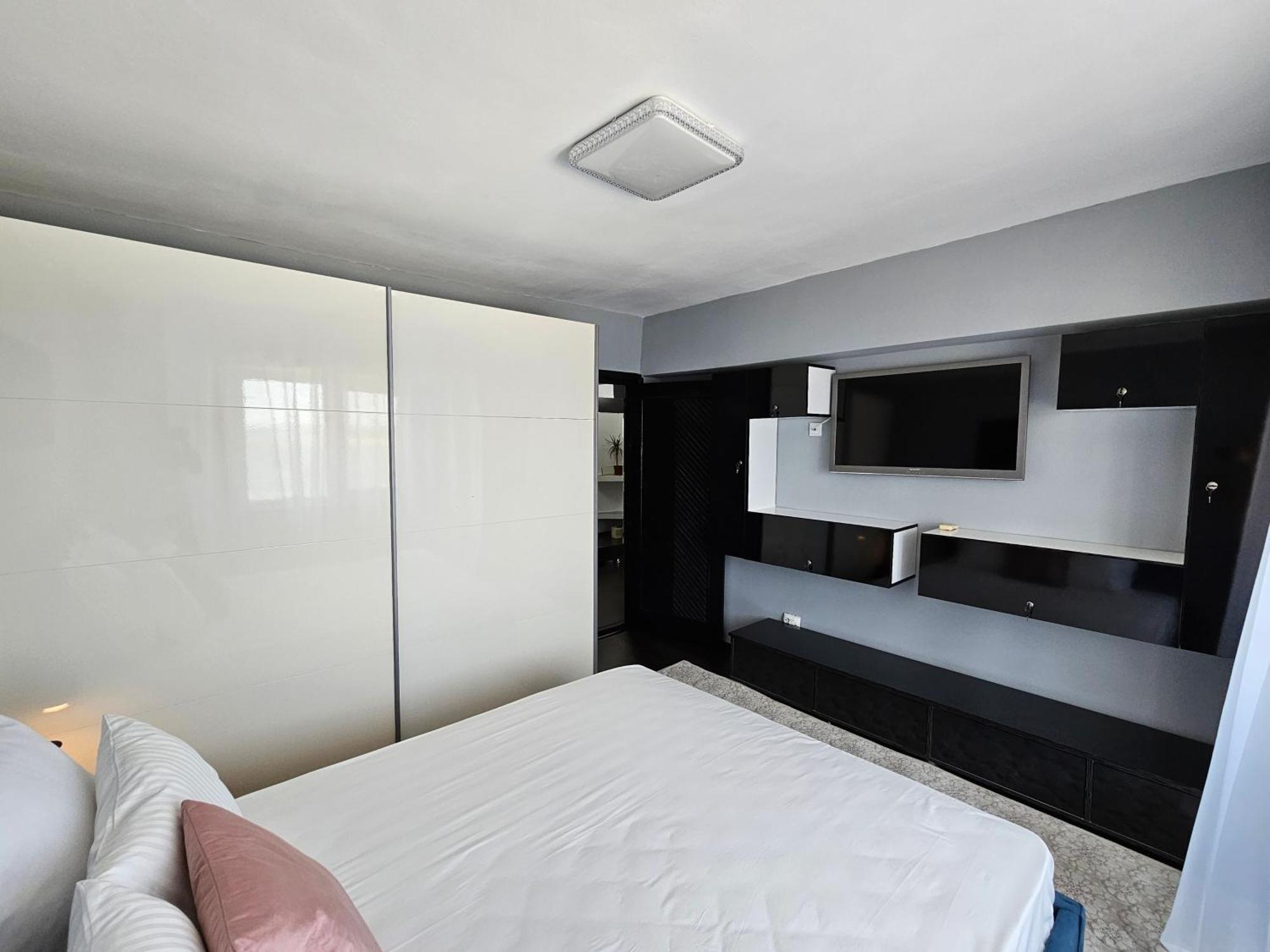 Blue Marina Sea View Apartment Mangalia Luaran gambar